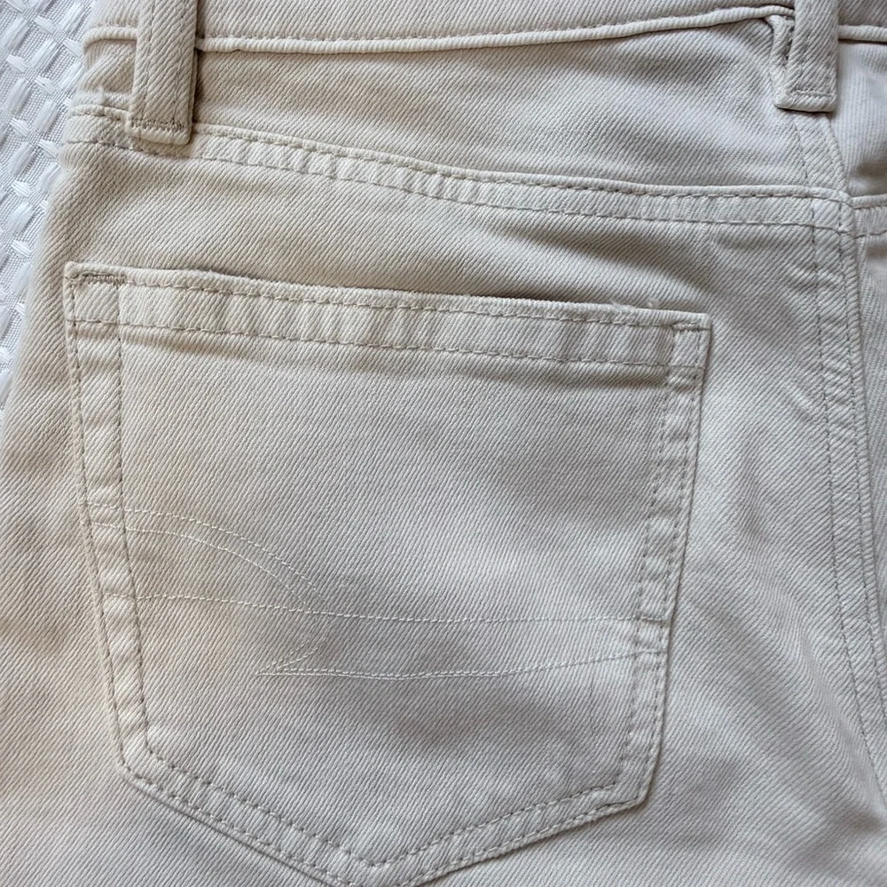 #38 Women's Cream American Eagle Jeans 14” - Picture 7 of 7
